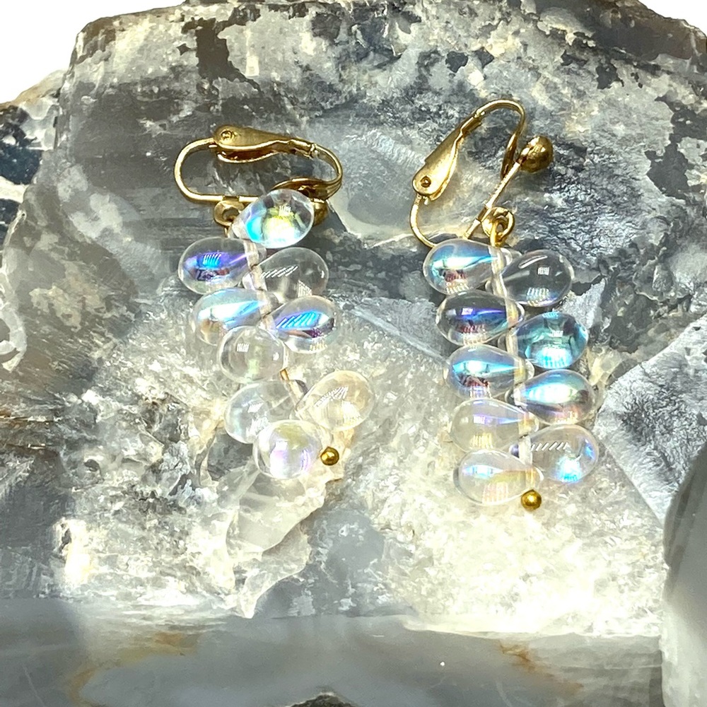 #27 clip Women Vintage iridescent raindrop tears gold crystal glass